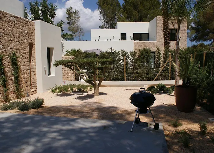 Tranquil Haven In Santa Eulalia Villa, 1030 * Santa Eularia des Riu